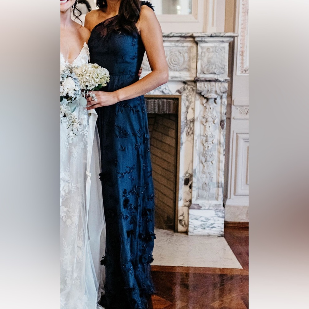 Marchesa Bari Gown Navy Size 0